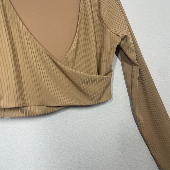 Camila Coelho XL Faux Wrap Crop Top Blouse Nude Long Sleeves Stretch Ester - Picture 6 of 8